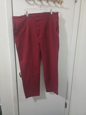 Old Navy Extra High-Rise Polished Pixie PantsOld Navy Men's Crimson Chinos